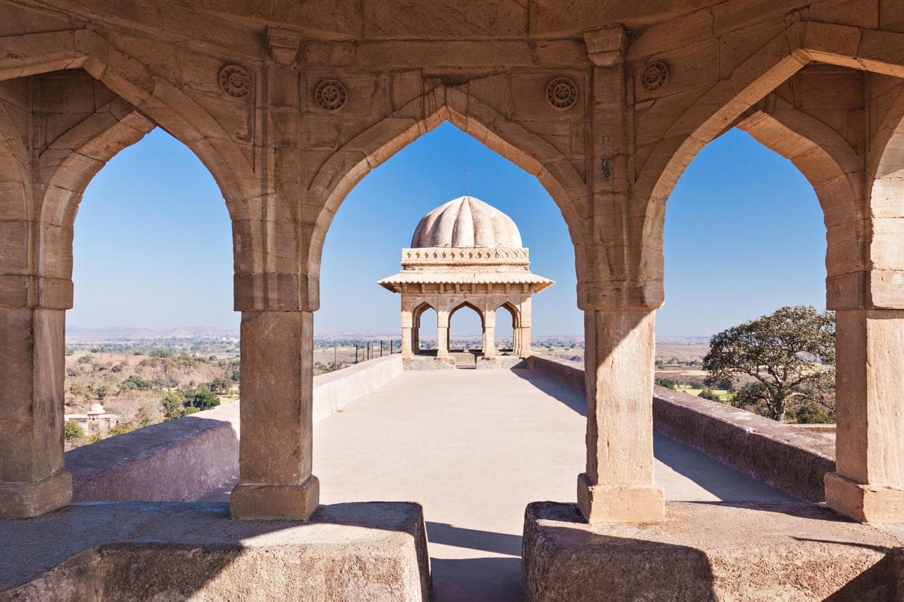 Indore – Mandu – Maheshwar Tour Image 3